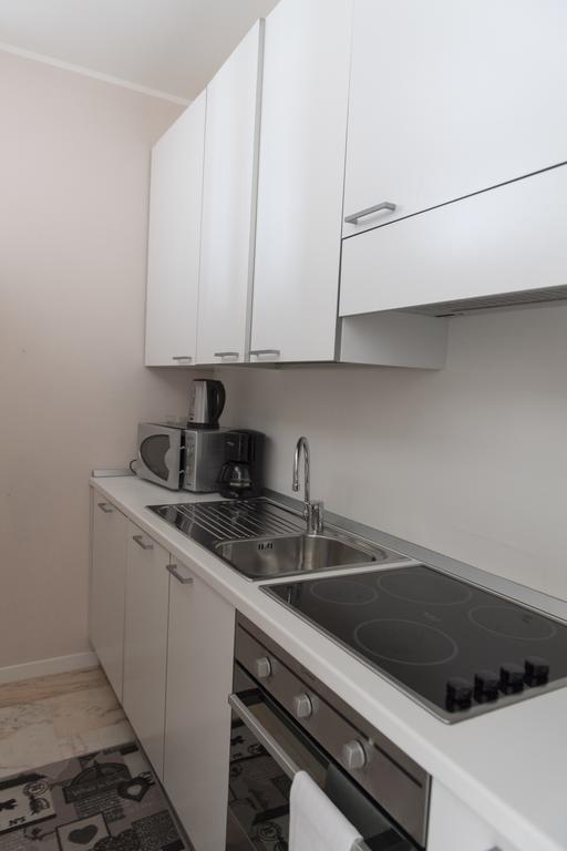 Casa San Carlo Apartment เนเปิลส์ ภายนอก รูปภาพ